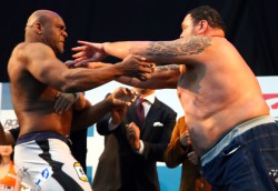 【RIZIN】公開計量で曙とボブ・サップが乱闘寸前