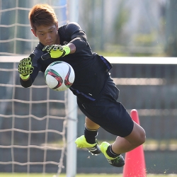Ｕ22ＧＫ中村けがで離脱 磐田牲川を追加招集