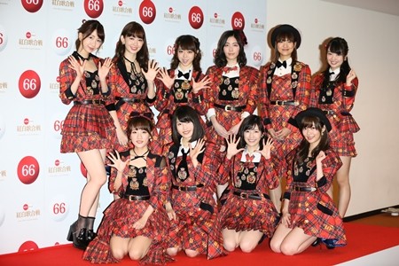 前田敦子&amp;大島優子が紅白にサプライズ登場! 高橋みなみ涙「幸せです」