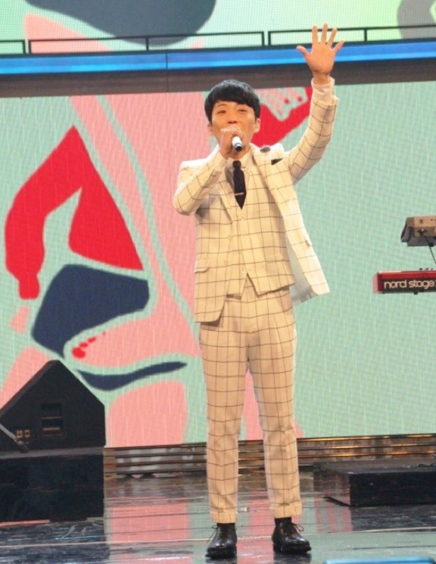 星野源、くも膜下出血を乗り越え初出場で熱唱「３年前は紅白を病室で見ていた」