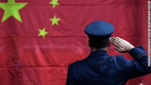 中国、初の国産空母を建造中 「遼寧」に続き２隻目