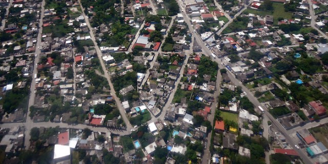 就任翌日の女性市長を射殺、武装グループが襲撃 2016年01月03日 18時36分