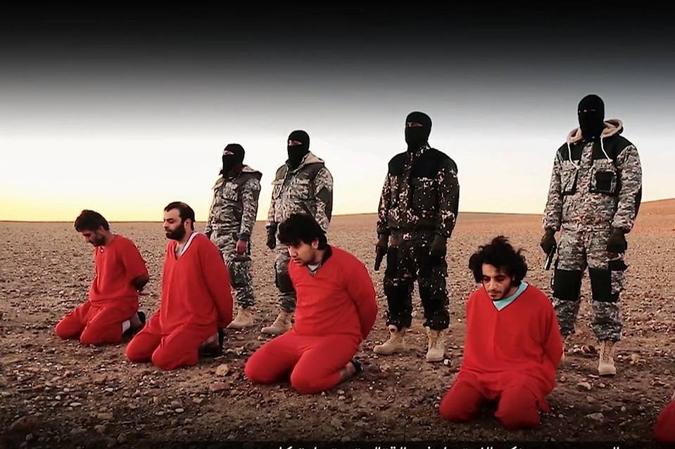「英国のためにスパイ行為」 IS、5人殺害の動画公開