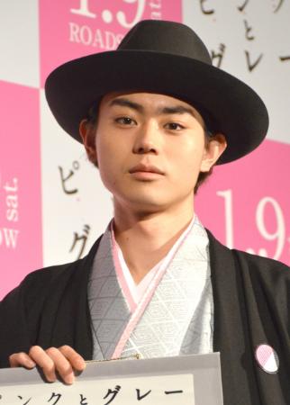 中島裕翔、菅田将暉との書き初め対決に敗北 行定勲監督が辛口判定「20点」