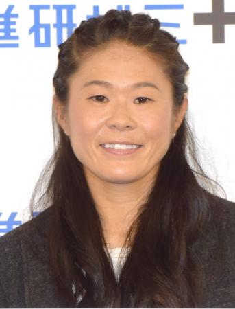 “現役引退”澤穂希、今年の抱負は「結婚生活の充実」 仙台に引っ越しも