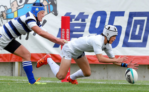 桐蔭学園、多彩な攻めで勝利 高校ラグビー