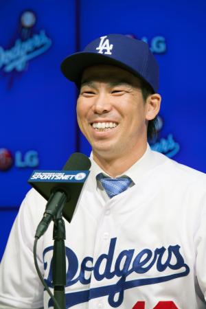 ドジャース前田「誇りに思う」 入団会見、背番号は18