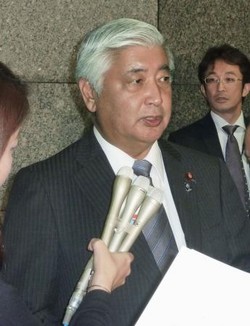 日英防衛相が会談へ