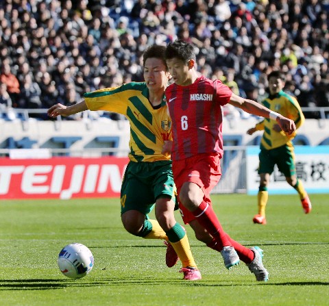 東福岡と国学院久我山が決勝進出…高校サッカー 2016年01月09日 16時21分