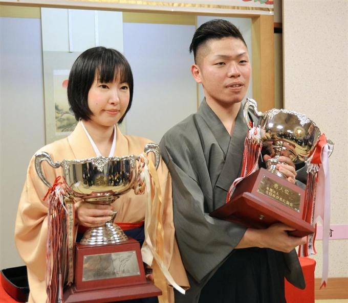 ママでもかるた女王…大会初 東大和の坪田さん 2016年01月10日