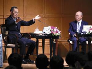 必要な素質は「好奇心」…赤崎氏と山中氏が対談