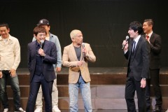 “華大”結成25周年記念ライブに松本人志ら登場！