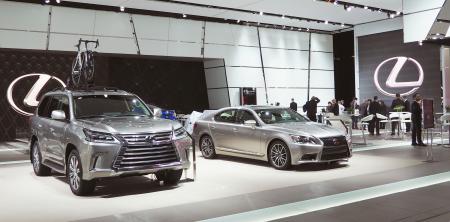 北米自動車ショー開幕 日本勢、大型・高級車で攻勢