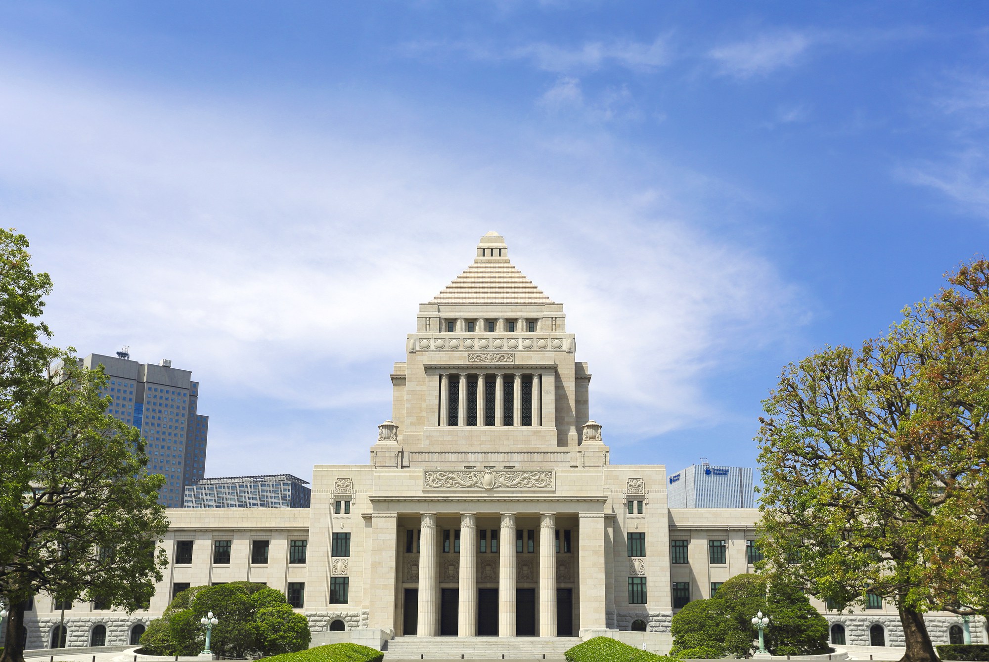 国会議員「育休」、若手支持も谷垣氏は疑問呈す 2016年01月12日 07時34分