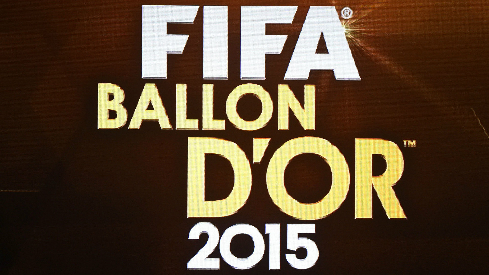 中田英寿氏、「日本が生んだ最高の選手」と紹介 澤さんも表彰式に招待される