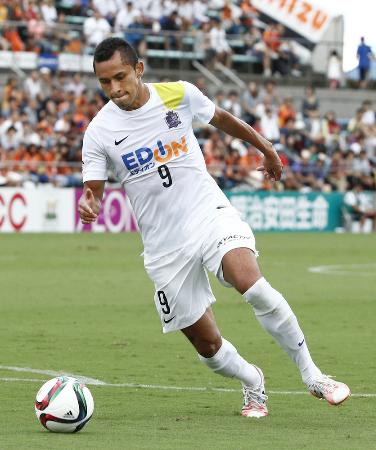 ＦＷドウグラスが広島退団 21得点でＪ１制覇に貢献