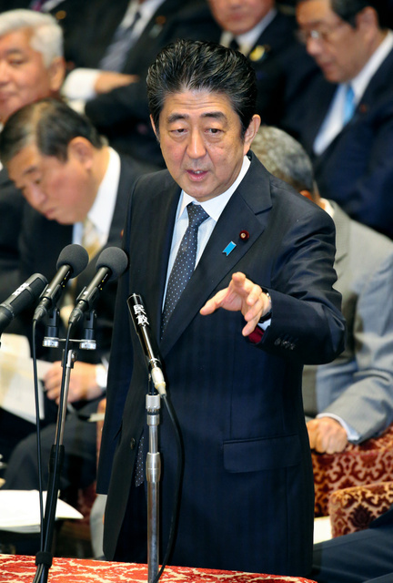 首相「税収上振れに期待」