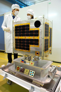 ＪＡＸＡ、超小型衛星を公開 アジア発の地上観測網へ