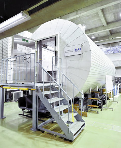 閉鎖空間で2週間滞在…JAXAが実験施設公開