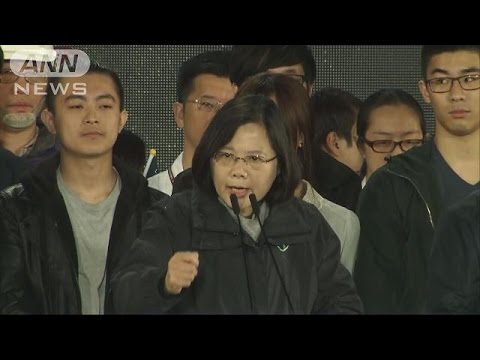 台湾総統選、投票始まる 対中政策が焦点