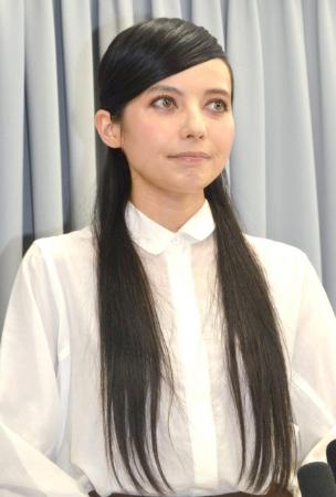 ベッキー、ブログに5000件の声届く 不倫疑惑騒動「反省するとこは反省して」