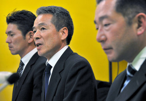 運行会社「運転手の健康チェックせず」 スキーバス転落