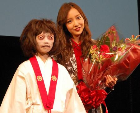 板野友美、映画主演も直視できず「ホラーは苦手」