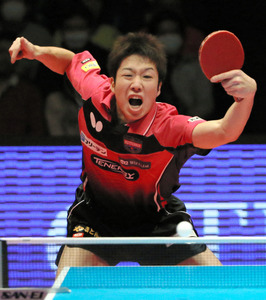 伊藤、親友の平野美に完敗「自分のプレーさせてもらえなかった」／卓球