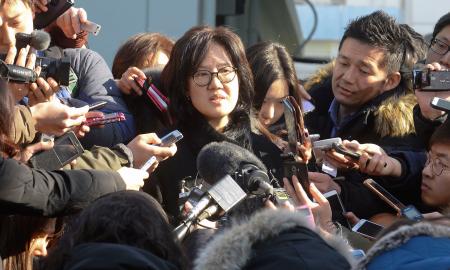 慰安婦本の著者、名誉毀損を否定 ソウルで初公判