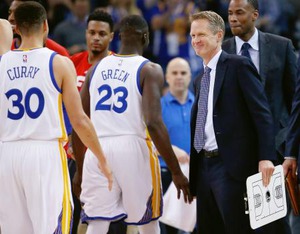 ＮＢＡ、カー監督復帰戦で快勝 ウォリアーズ