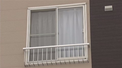 同居女性を絞殺 「かっとなって殺した」無職男を容疑で逮捕