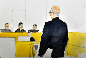 野々村被告否認「記憶にない」 髪短くし深々と一礼