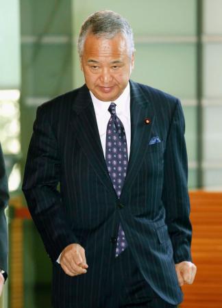 甘利氏は調査、説明を＝安倍首相「任命責任ある」—衆院代表質問