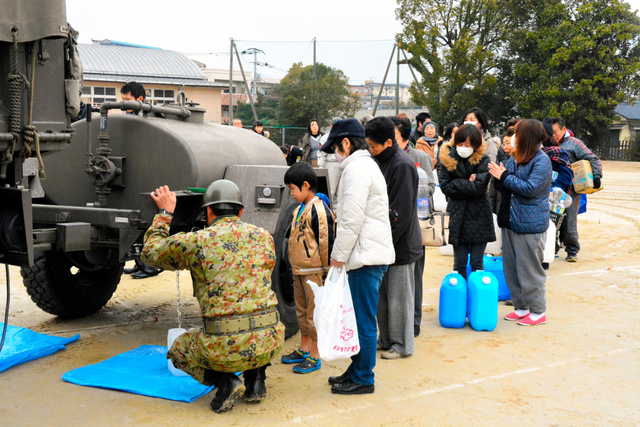 寒波で水道管損傷の断水、九州などで29万世帯 2016年01月26日 21時44分