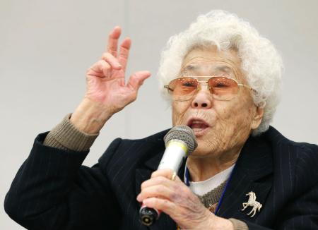 「つらさ想像してほしい」 韓国人女性２人、国会内で集会