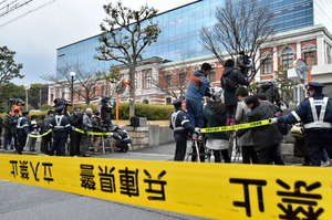 号泣元県議「覚えておりません」×90回 丸刈り出廷も反省は…?