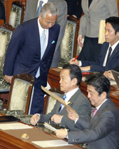 「甘利氏、引き続き職務に」参院代表質問で首相 2016年01月27日 13時49分