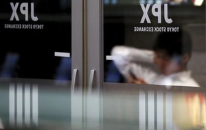 日経平均反発、午前の上げ幅一時５３０円超す