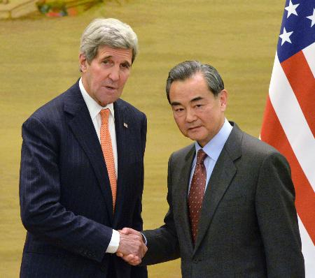 北朝鮮制裁、米中の隔たり鮮明 ケリー国務長官と王外相会談