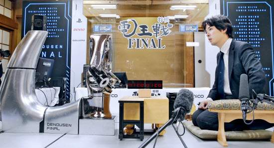 囲碁も攻略 人工知能の進歩支える深層学習