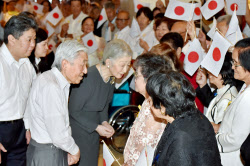 両陛下フィリピン訪問、日系２世と懇談 「活躍誇らしい」