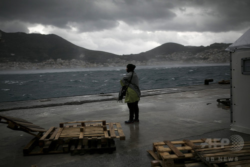 地中海で難民船が転覆、子ども10人を含む少なくとも24人が死亡