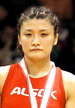 伊調１３年ぶり負けた…モンゴル選手に