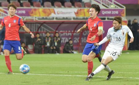 日本、逆転で韓国破って優勝 サッカーＵ２３アジア選手権