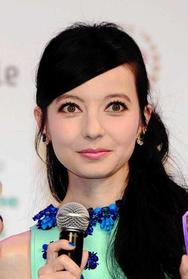ベッキー「私も未熟…自分にカツ」ラジオで発言