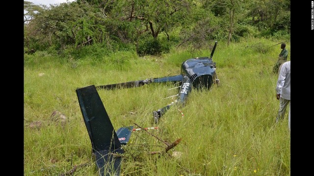 密猟監視ヘリ銃撃で操縦士死亡、３人を起訴 タンザニア