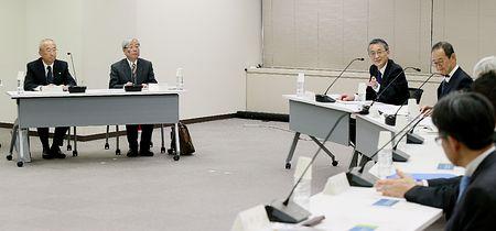 免震棟撤回、九電方針変えず 規制委臨時会で社長が説明