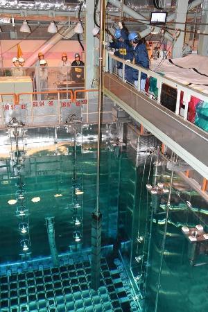 高浜原発４号機、核燃料搬入を完了 関電