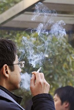 禁煙治療、若者も受けやすく ４月から厚労省
