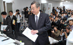 シャープ社長「生産や資材調達でシナジーある」鴻海との協業